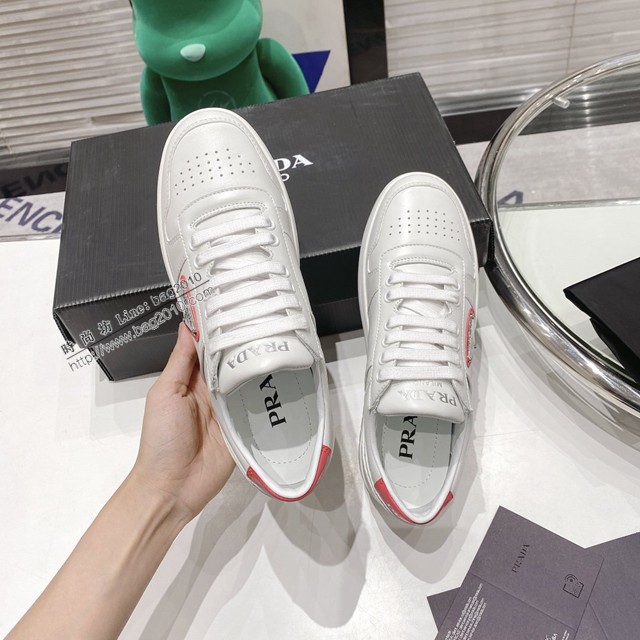 Prada男女運動休閒鞋 普拉達專櫃最新款小白鞋 情侶款平板休閒鞋 dx3186